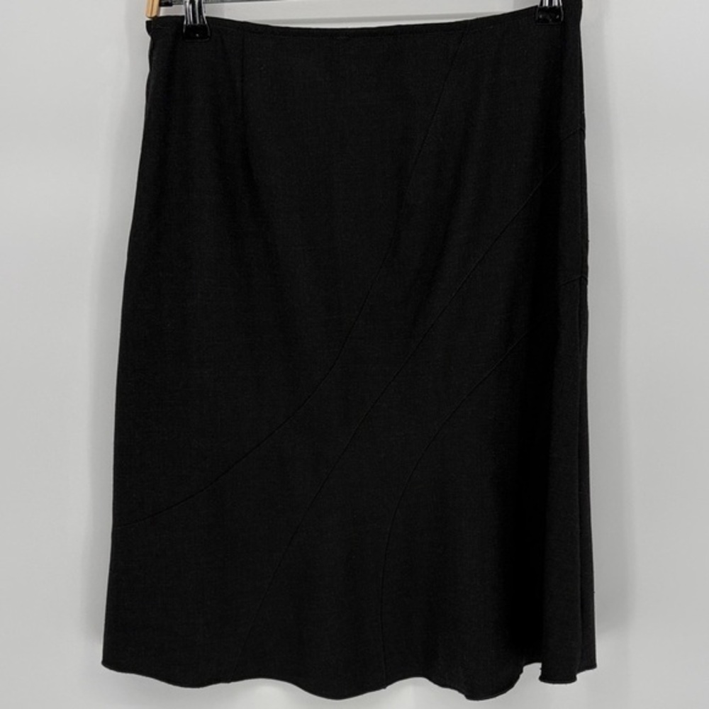 🥽 Poleci charcoal woven Skirt with organic seaming detail
